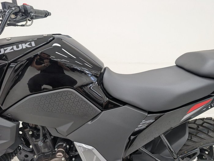 2025 Suzuki V-STROM 250SX (DS250RL) Black