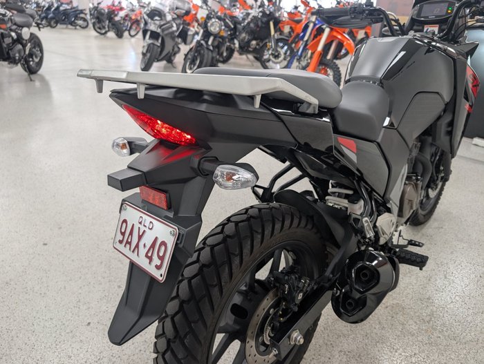 2025 Suzuki V-STROM 250SX (DS250RL) Black