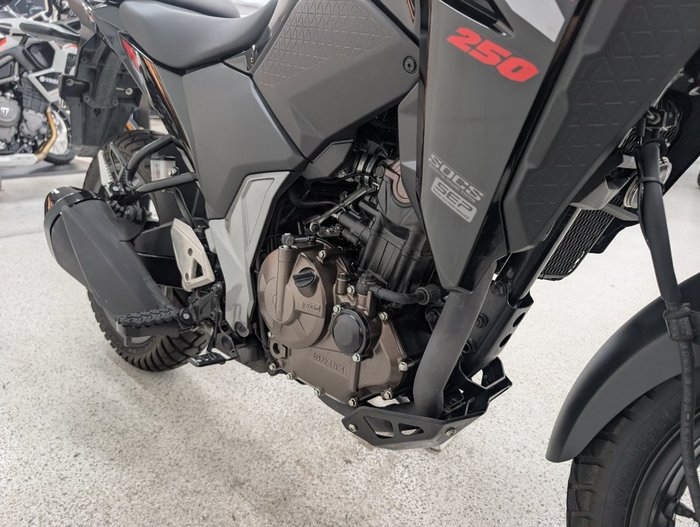 2025 Suzuki V-STROM 250SX (DS250RL) Black