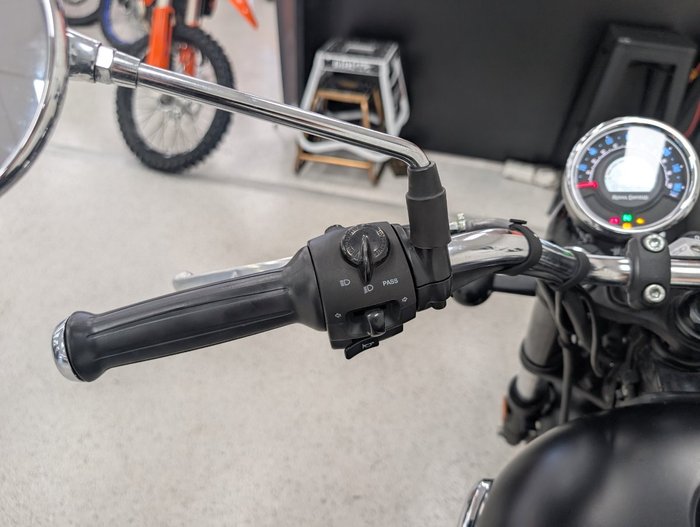 2024 Royal Enfield METEOR 350 STELLAR Black