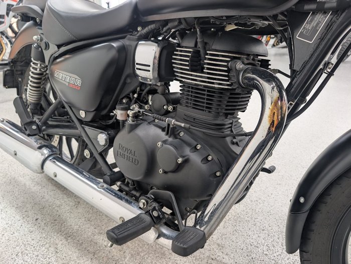 2024 Royal Enfield METEOR 350 STELLAR Black