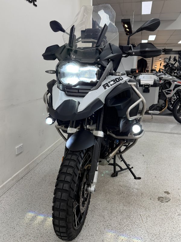 2018 BMW Motorrad R1200 GS ADVENTURE White