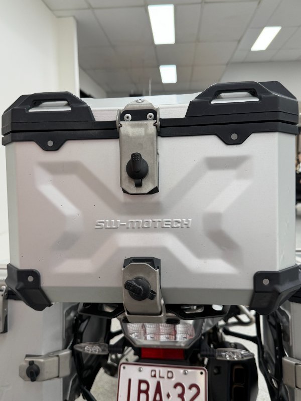 2018 BMW Motorrad R1200 GS ADVENTURE White