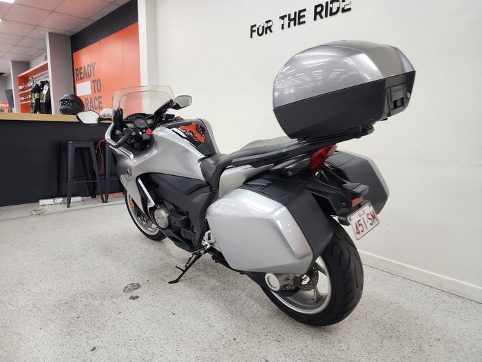 2010 Honda VFR1200F Silver