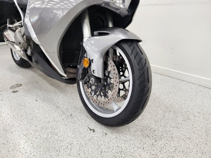 2010 Honda VFR1200F Silver