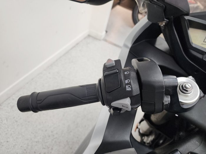 2010 Honda VFR1200F Silver