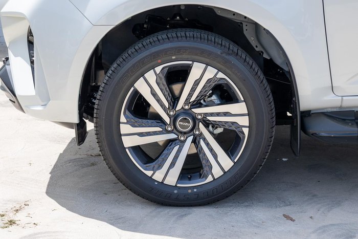 2025 Isuzu MU-X LS-T