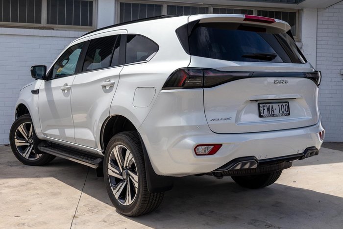 2025 Isuzu MU-X LS-T