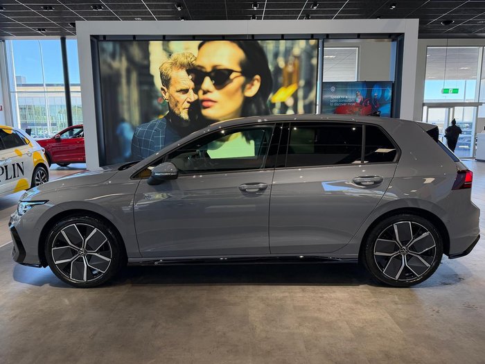 2026 Volkswagen Golf 110TSI R-Line