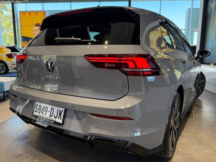 2026 Volkswagen Golf 110TSI R-Line