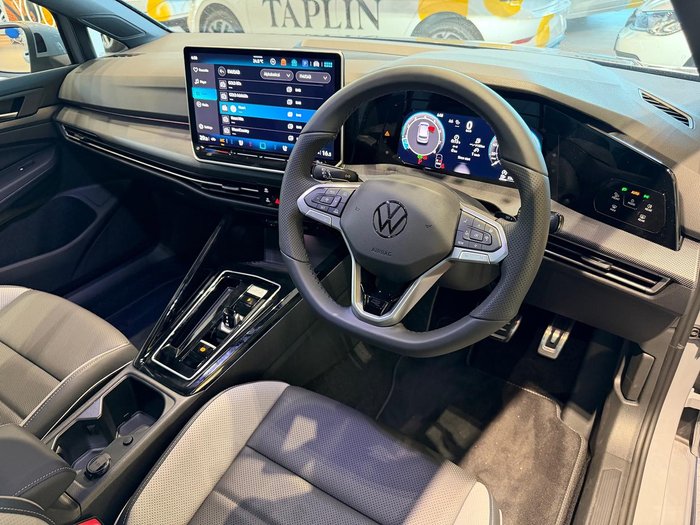 2026 Volkswagen Golf 110TSI R-Line