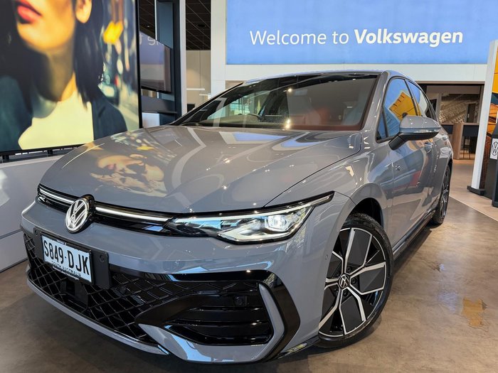 2026 Volkswagen Golf 110TSI R-Line