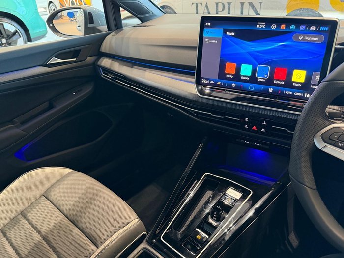 2026 Volkswagen Golf 110TSI R-Line