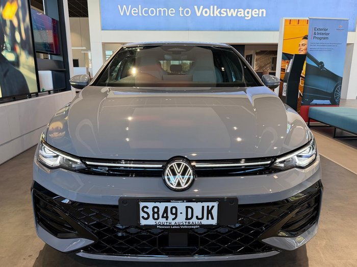 2026 Volkswagen Golf 110TSI R-Line