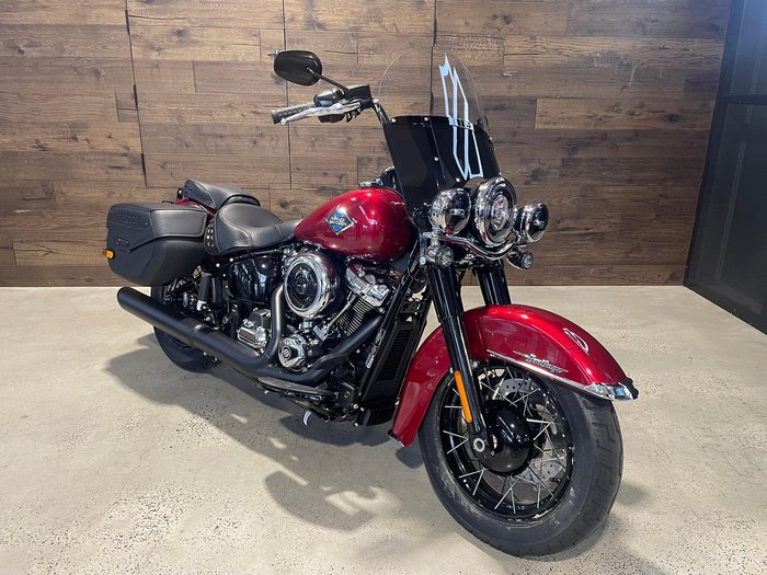 Harley-Davidson Heritage Classic 117 (FLHC) Softail