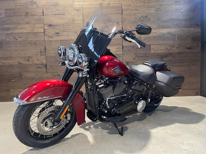 Harley-Davidson Heritage Classic 117 (FLHC) Softail