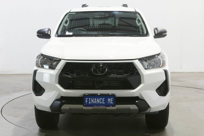 2025 Toyota Hilux SR