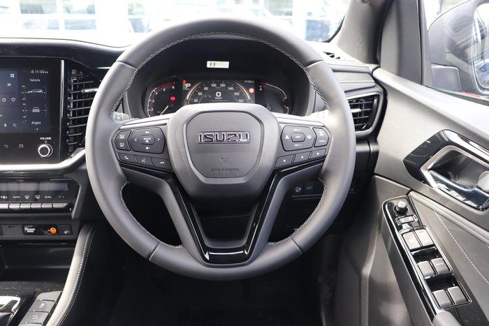 2025 Isuzu MU-X LS-T