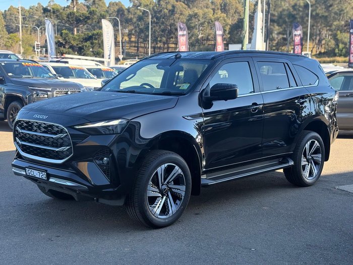 2025 Isuzu MU-X LS-T