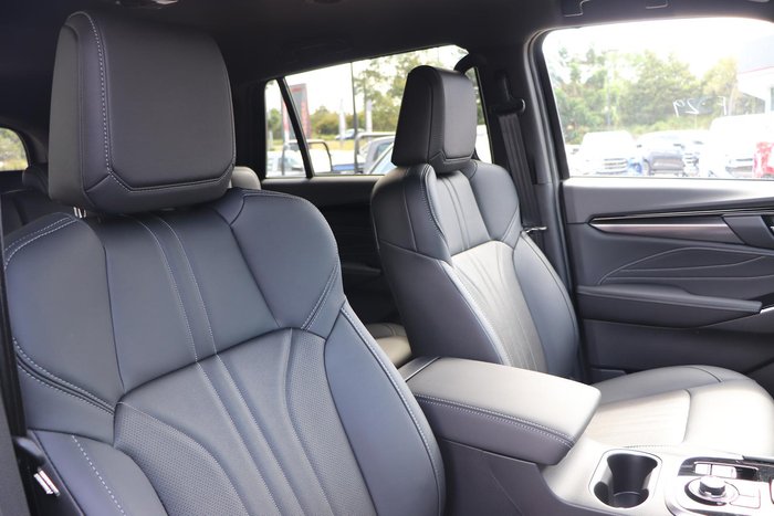 2025 Isuzu MU-X LS-T