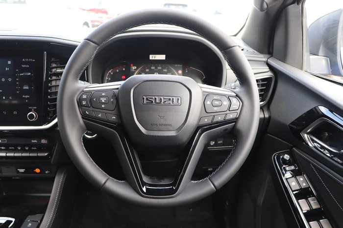 2025 Isuzu MU-X LS-T