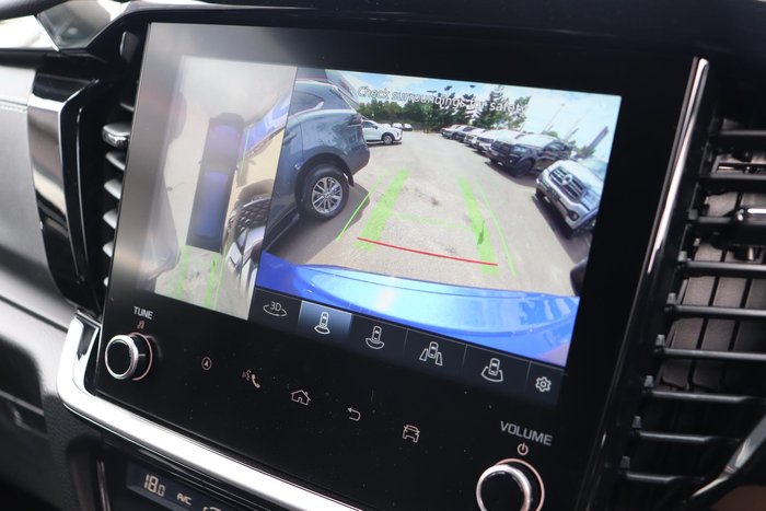 2025 Isuzu MU-X LS-T