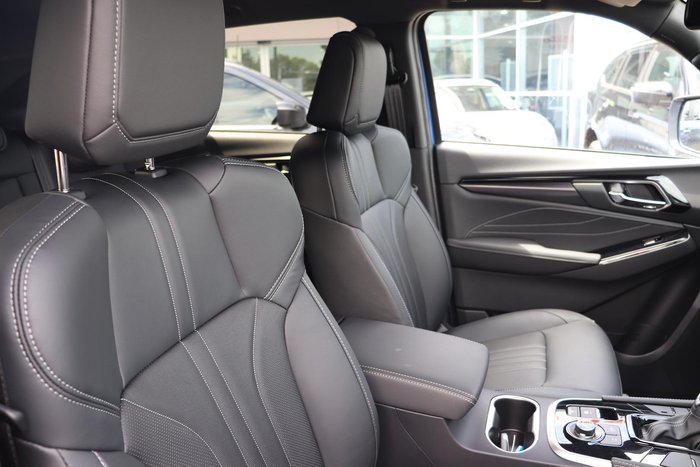 2025 Isuzu MU-X LS-T