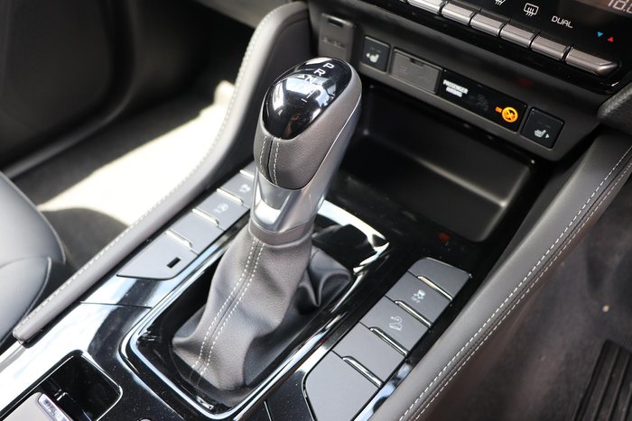 2025 Isuzu MU-X LS-T