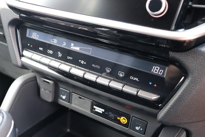 2025 Isuzu MU-X LS-T