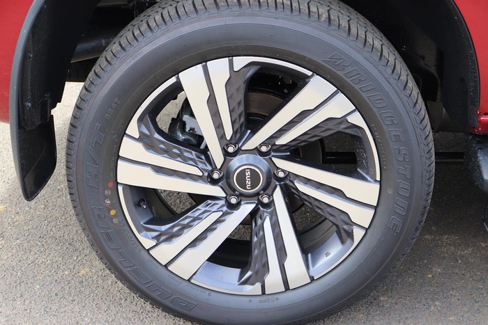 2025 Isuzu MU-X LS-T