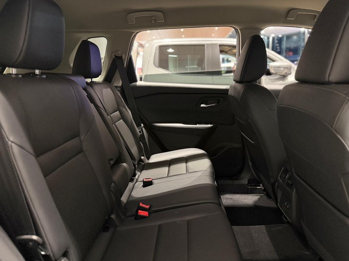 2026 Nissan X-TRAIL ST-L