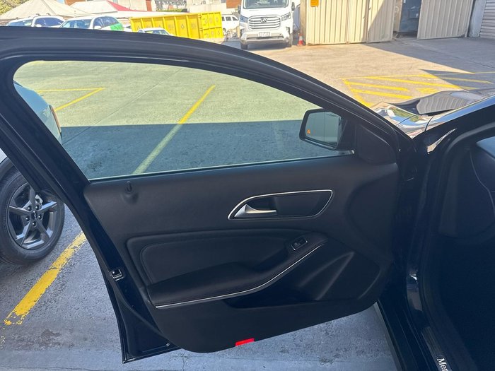 2017 Mercedes-Benz GLA-Class GLA180