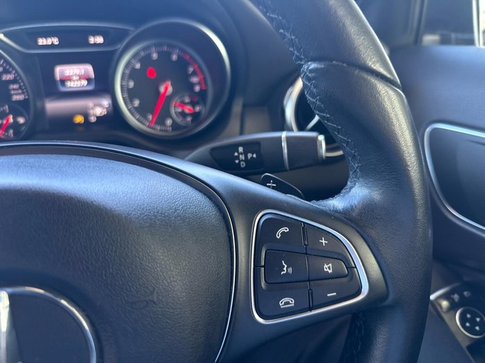 2017 Mercedes-Benz GLA-Class GLA180