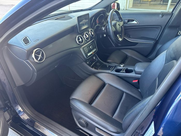 2017 Mercedes-Benz GLA-Class GLA180