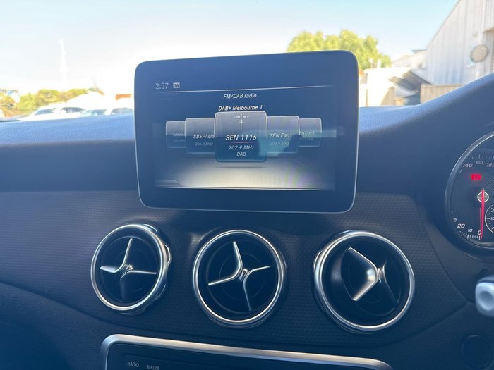 2017 Mercedes-Benz GLA-Class GLA180