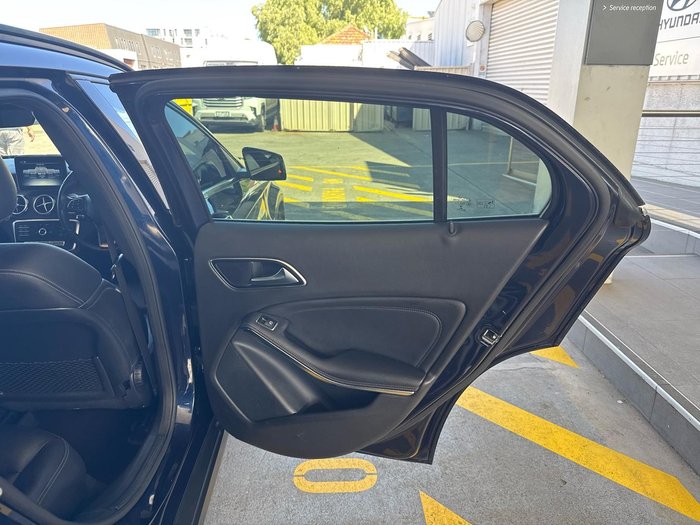 2017 Mercedes-Benz GLA-Class GLA180