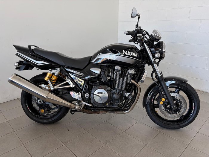 2012 Yamaha XJR1300 XJR Black