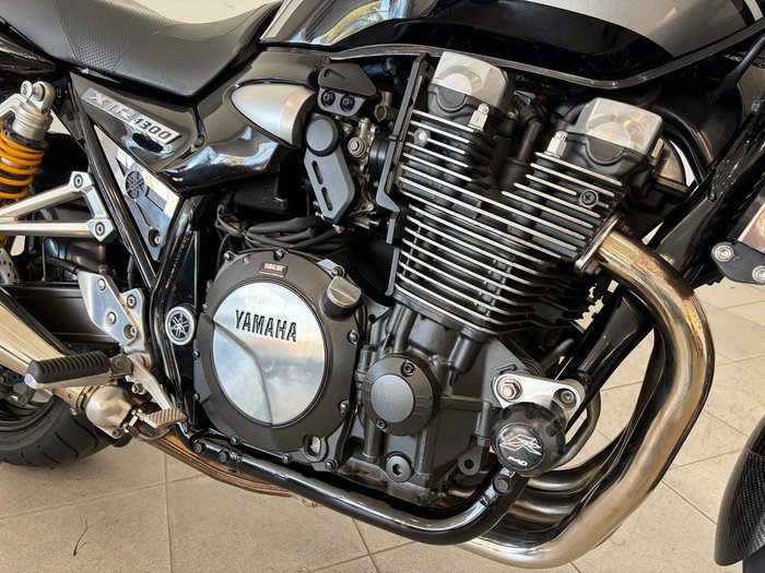 2012 Yamaha XJR1300 XJR Black