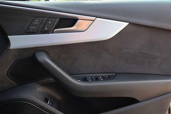 2019 Audi A4 45 TFSI S line