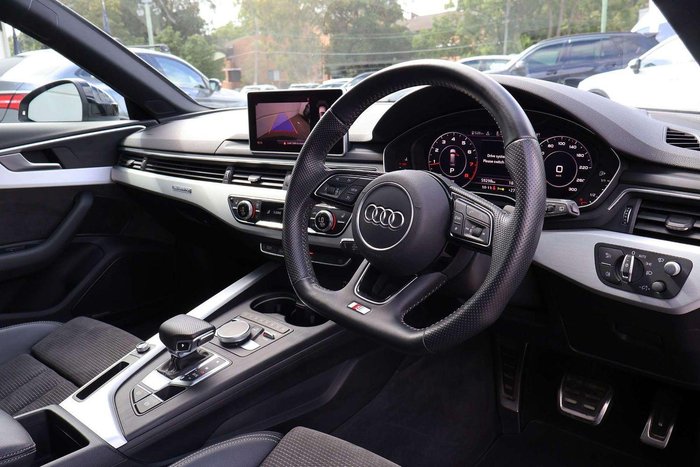 2019 Audi A4 45 TFSI S line