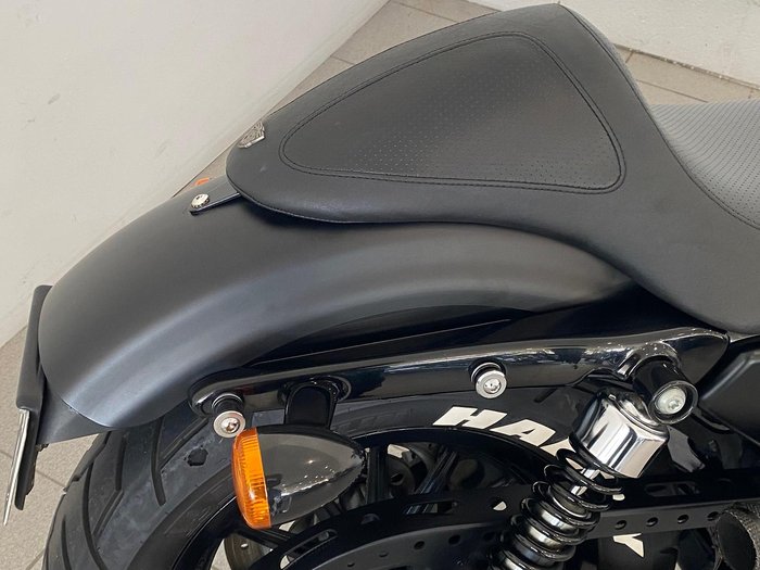 2009 Harley-Davidson Iron 883 (XL883N) Sportster Black