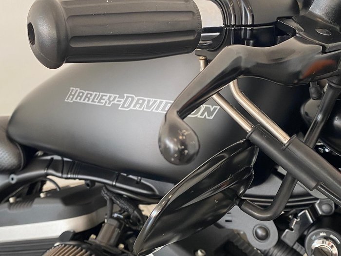 2009 Harley-Davidson Iron 883 (XL883N) Sportster Black