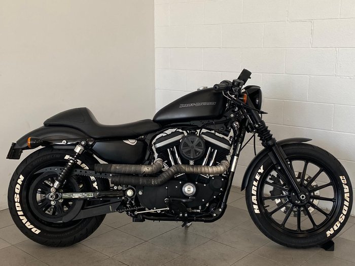 2009 Harley-Davidson Iron 883 (XL883N) Sportster Black