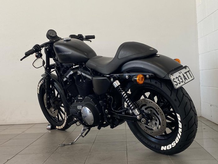 2009 Harley-Davidson Iron 883 (XL883N) Sportster Black