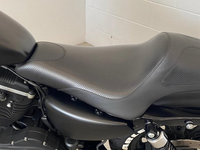 2009 Harley-Davidson Iron 883 (XL883N) Sportster Black