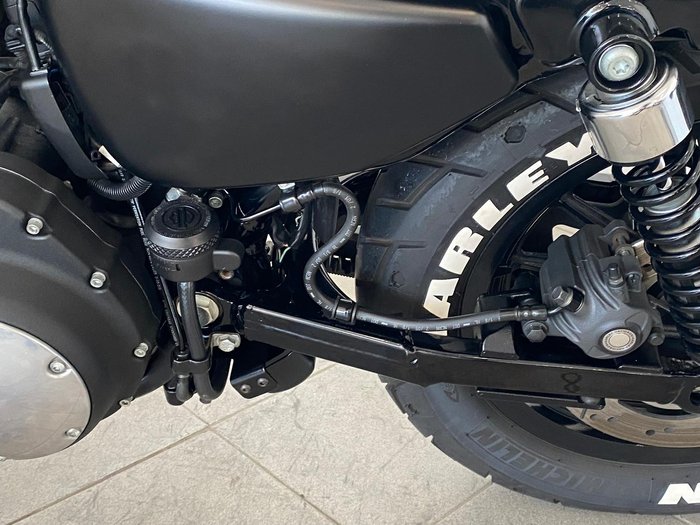 2009 Harley-Davidson Iron 883 (XL883N) Sportster Black