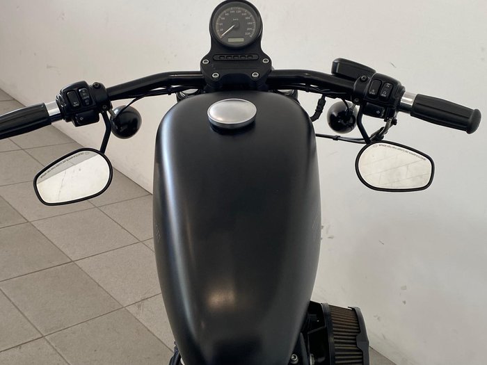 2009 Harley-Davidson Iron 883 (XL883N) Sportster Black