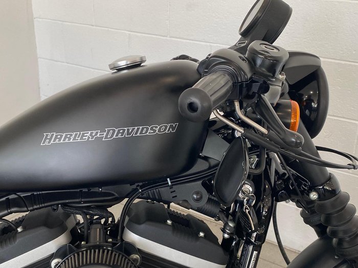 2009 Harley-Davidson Iron 883 (XL883N) Sportster Black