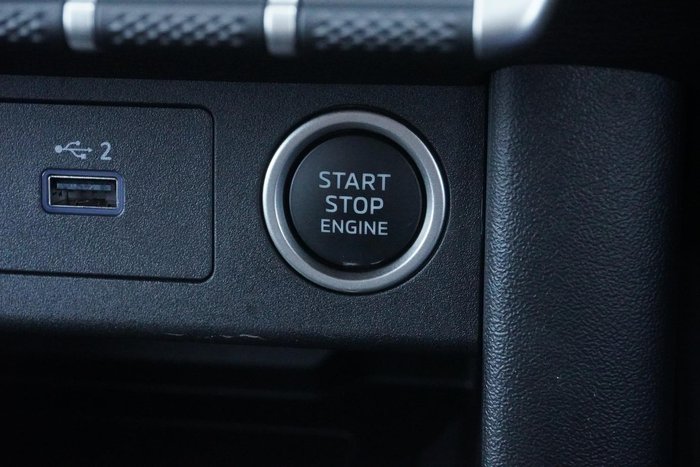 2025 Mitsubishi Triton GLS