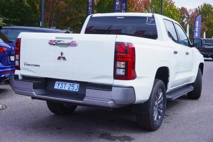 2025 Mitsubishi Triton GLS